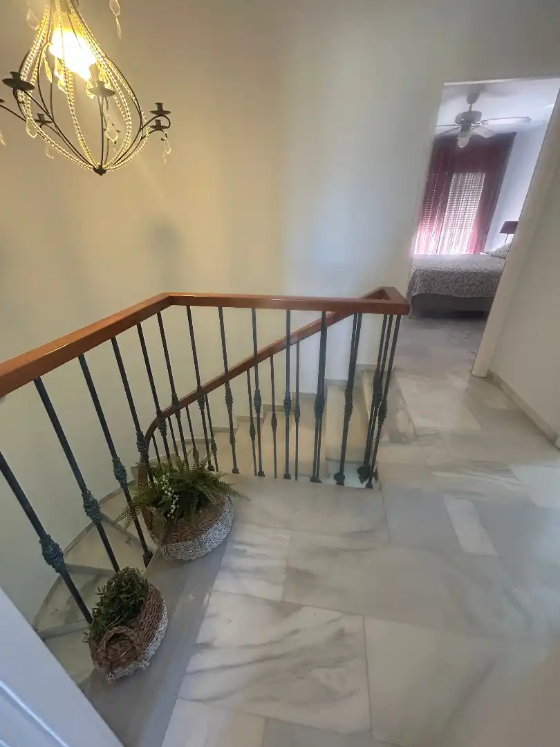 Casa adosada en venda en Alhaurín de la Torre amb Aire condicionat, Jardí privat i Terrassa