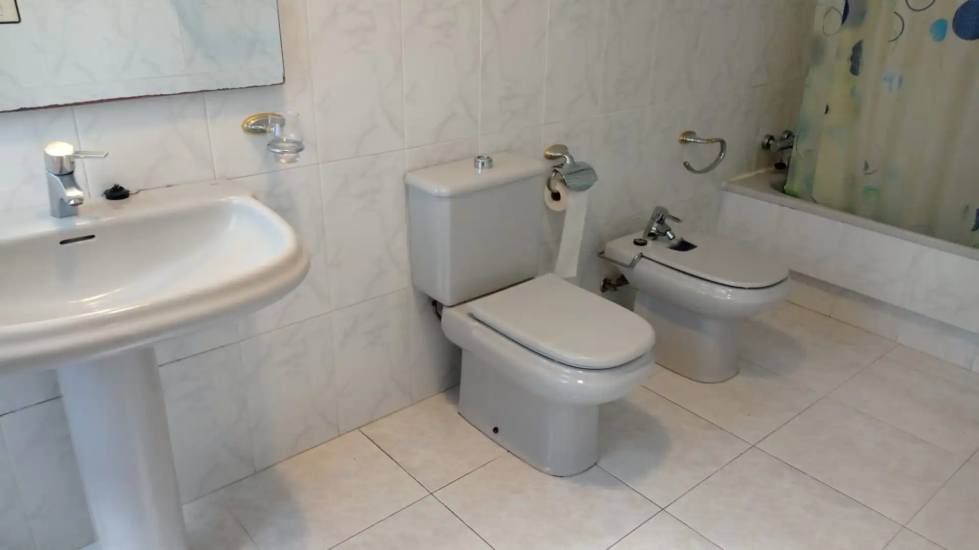 Baño de Piso en venta en Foz, Lugo