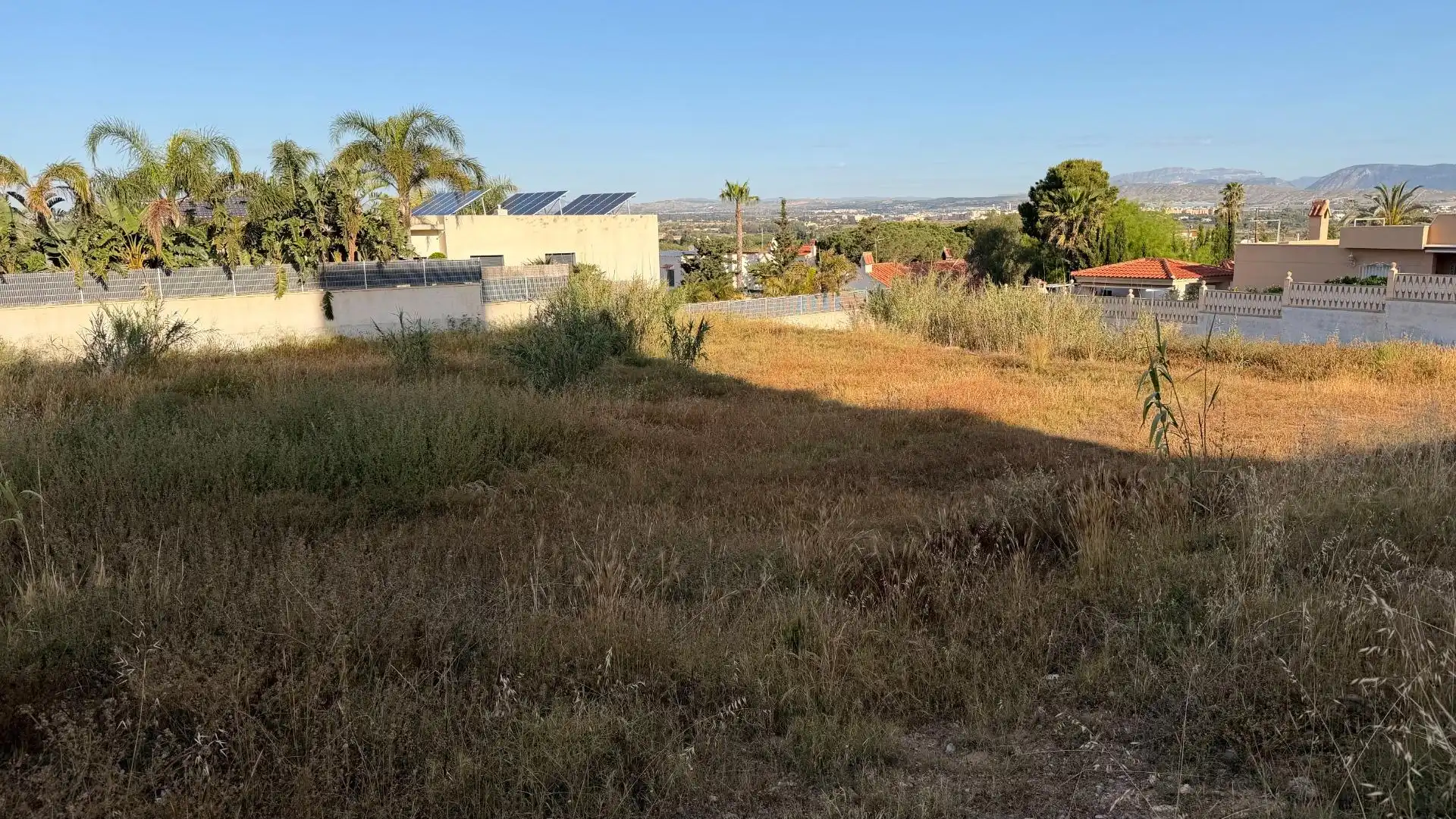 Terreno residencial en venta en Los Arenales del Sol, imagen 7