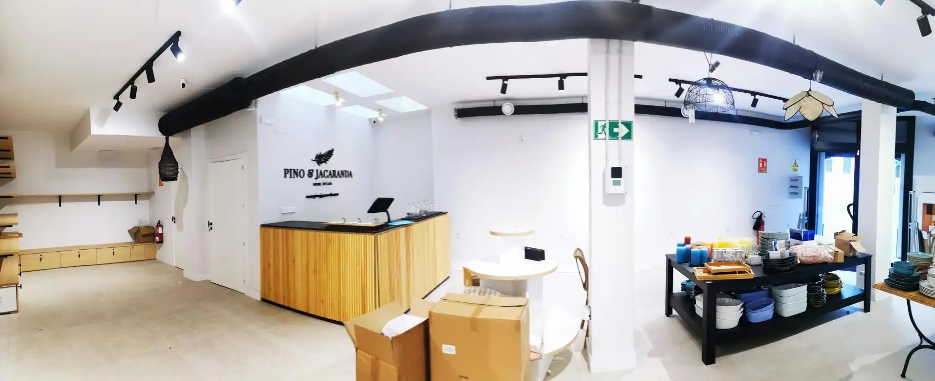 Local comercial de lloguer a Núcleo urbano, imagen 3