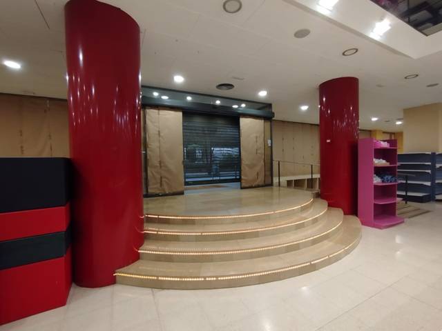 Local comercial en Venta en FERRAN SOLDEVILA ZUBIDURU en La Devesa
