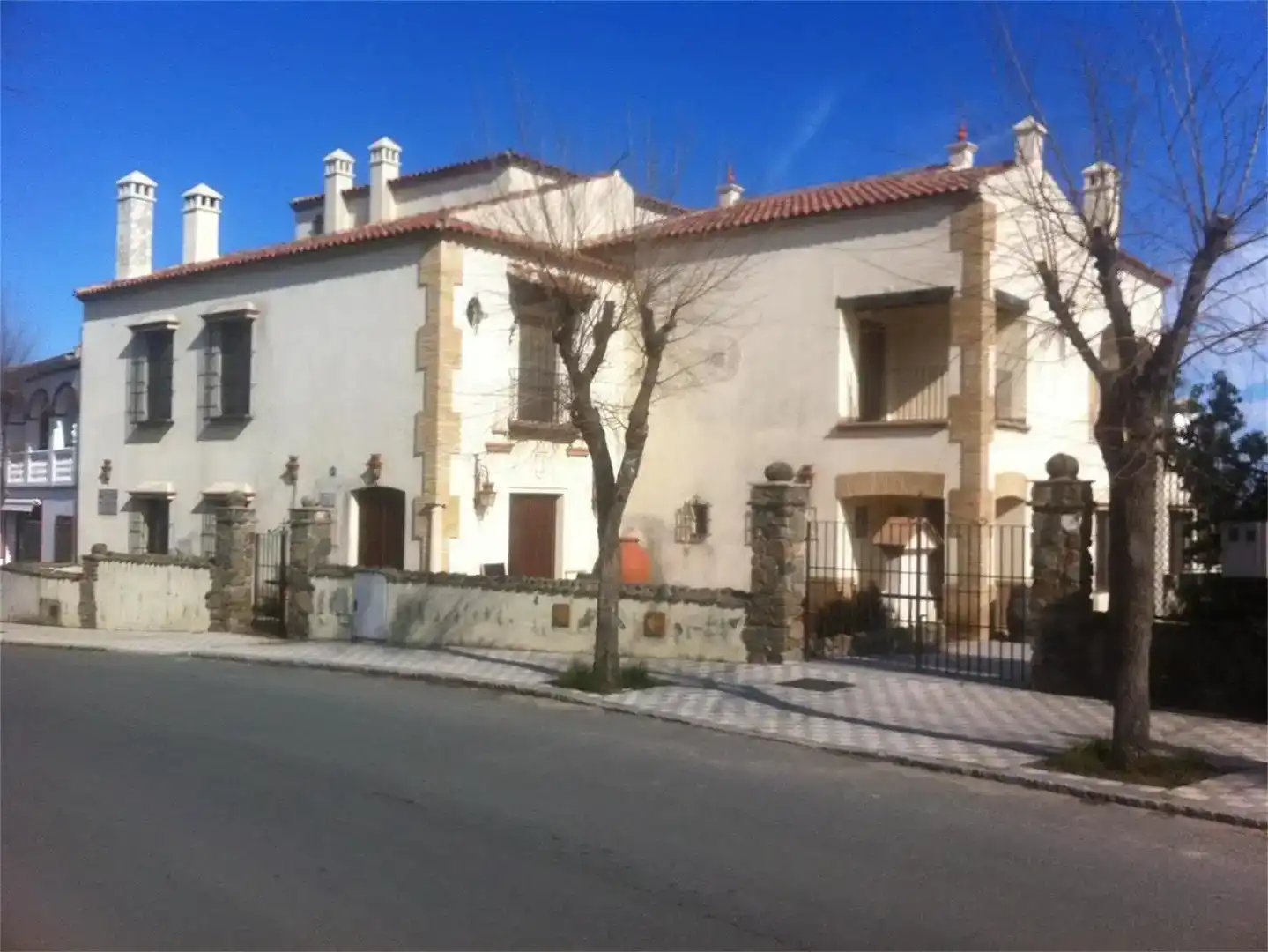 Vista exterior de Local en venta en Castilblanco de los Arroyos con Aire acondicionado, Parquet y Amueblado
