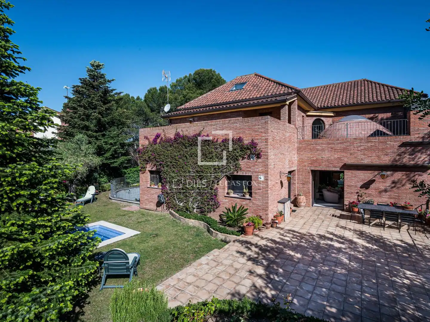 Jardí de Casa o xalet en venda en Sant Cugat del Vallès amb Aire condicionat, Calefacció i Traster