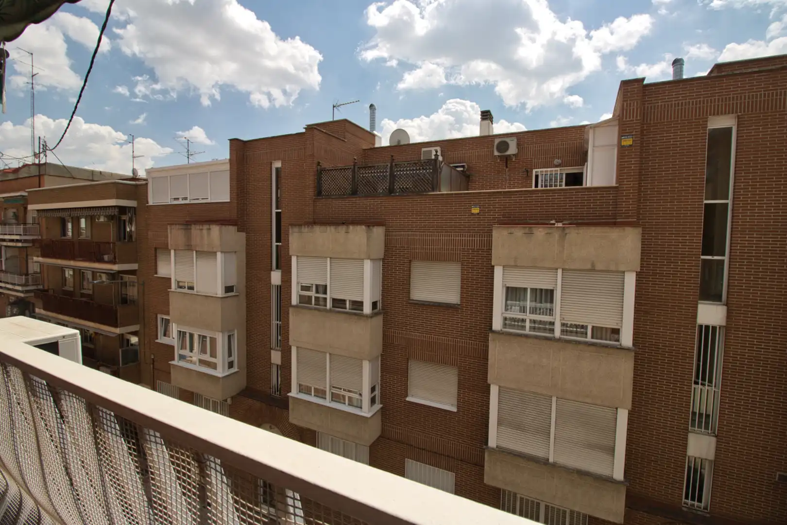 Vista exterior de Pis en venda en Madrid amb Aire condicionat, Calefacció i Terrassa