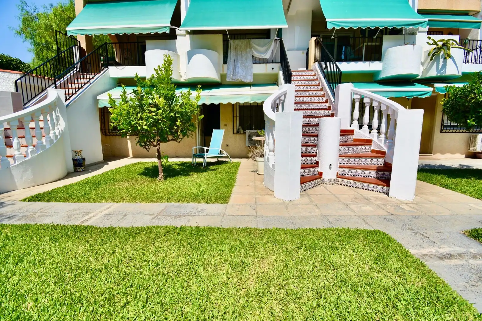 Garten von Erdgeschoss zum Verkauf in El Campello mit Klimaanlage, Privatgarten und Terrasse