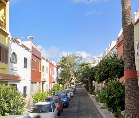 Casa adosada en Venta en Doctor Jimenez Neyra en Schamann - Rehoyas