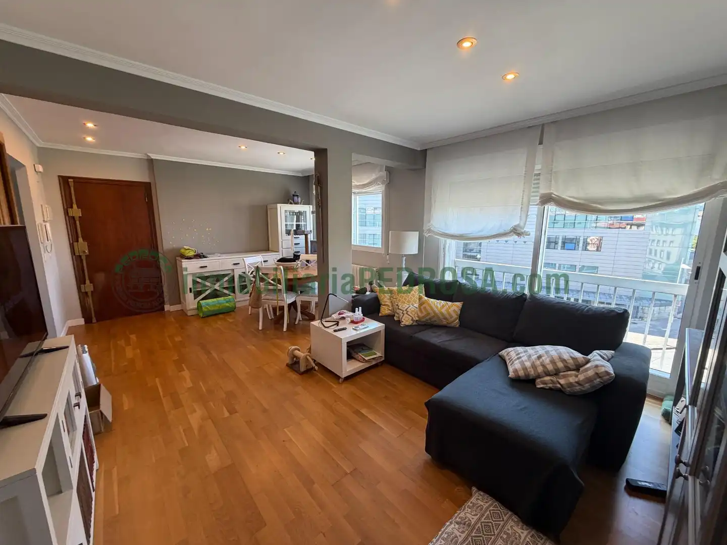 Flat for rent in Avenida MARIA VICTORIA MORENO, Zona Fernández Ladreda