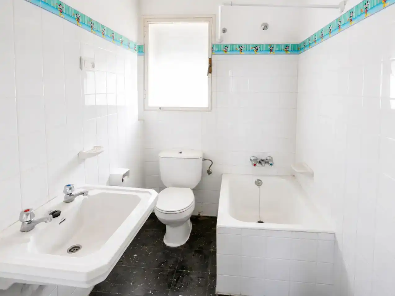 Bathroom of Houses for sale in Puertollano