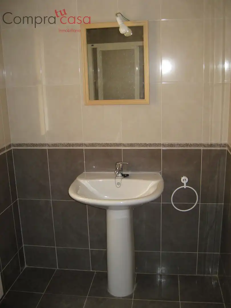Bathroom of Detached homes for rent in Segovia  with Heating, Private garden and Terrace