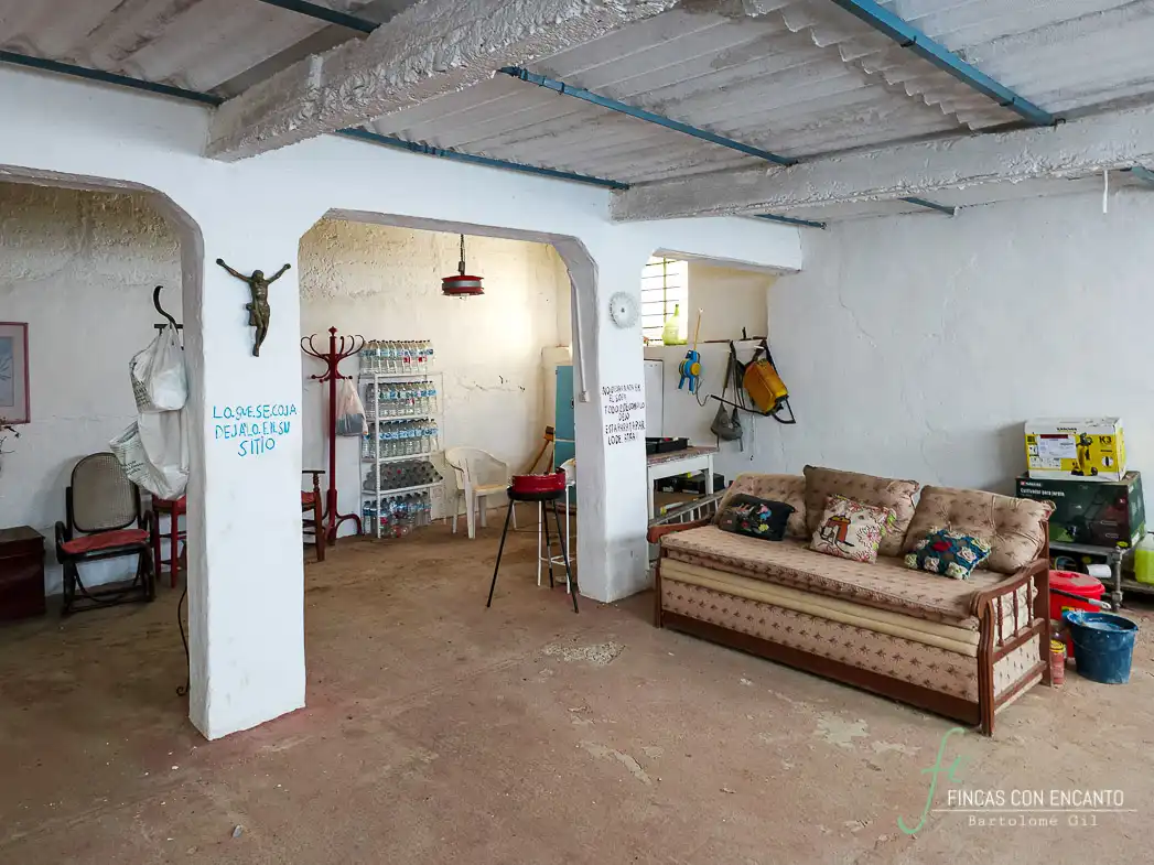 Country homes for sale in Puente Genil  with Terrace and Swimming Pool