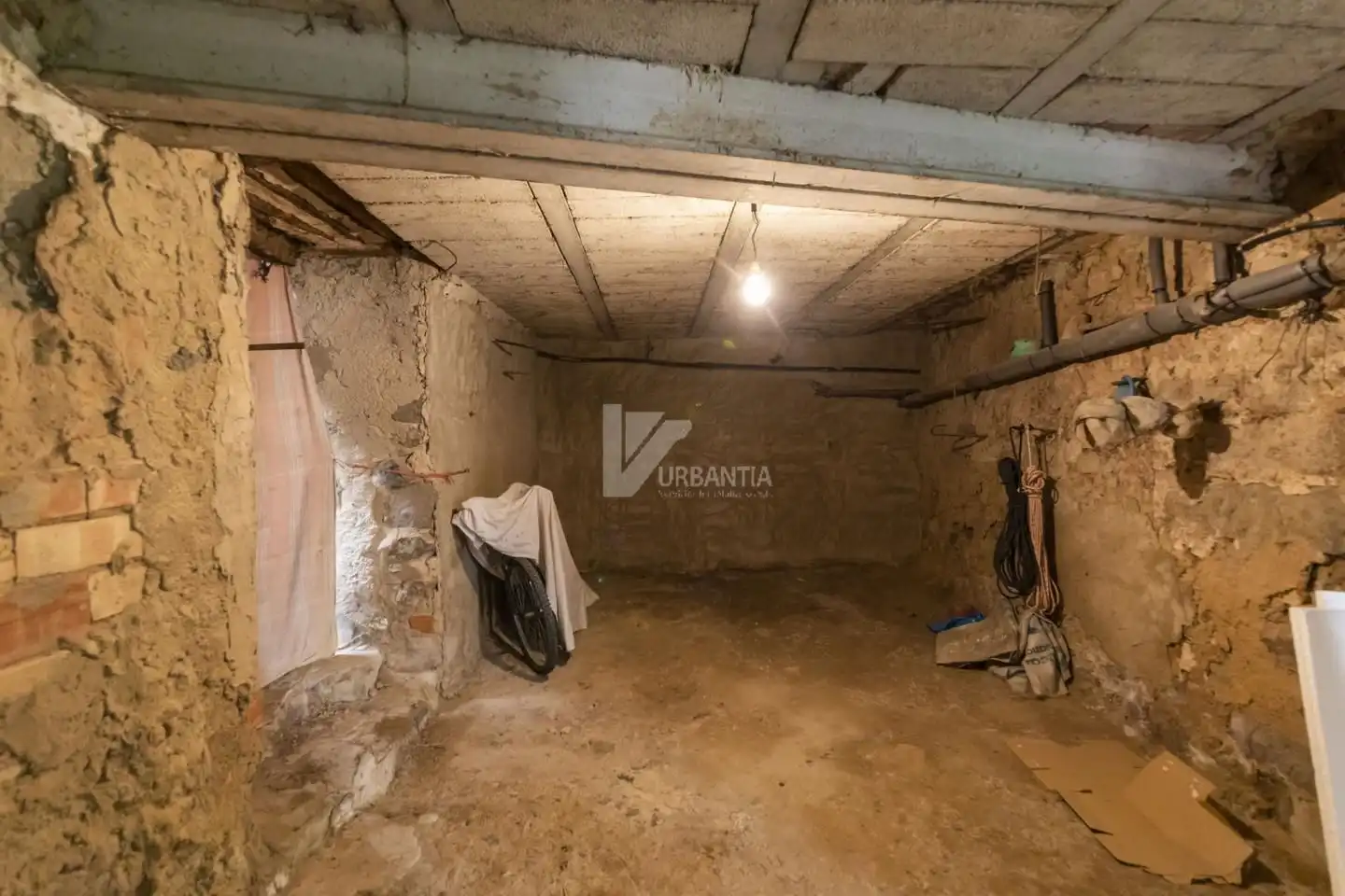 Houses for sale in Miranda de Arga  with Heating, Parquet flooring and Storage room