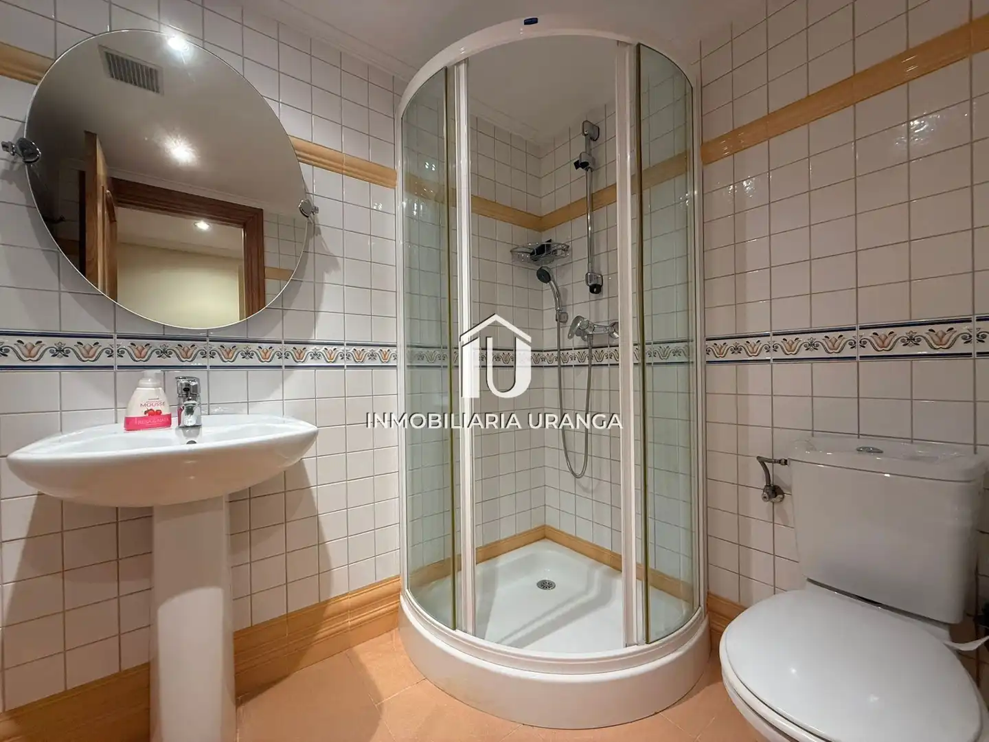 Baño de Casa o chalet en venta en Laredo con Calefacción, Jardín privado y Terraza