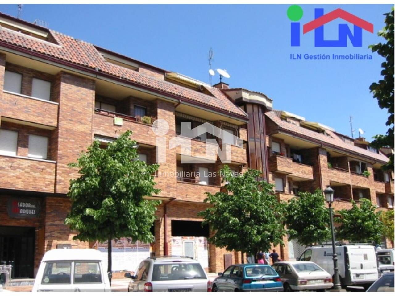 Exterior view of Flat for sale in Las Navas del Marqués   with Heating and Terrace