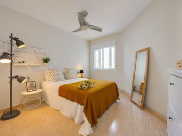 Apartment with lift for sale in Calle SAN PASCUAL 73