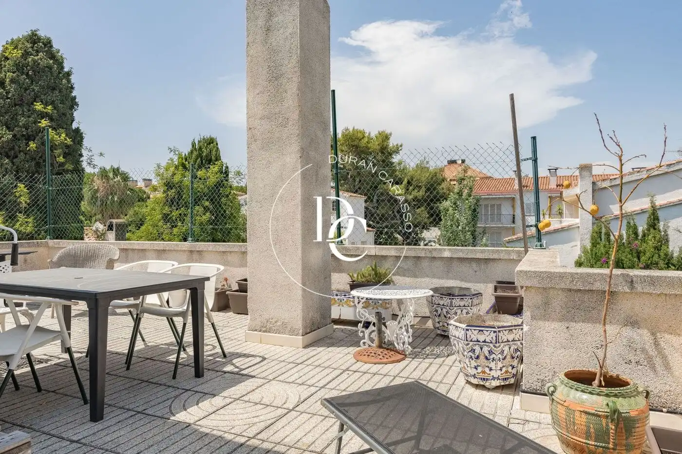 Terrassa de Dúplex en venda en Sitges amb Aire condicionat, Calefacció i Jardí privat