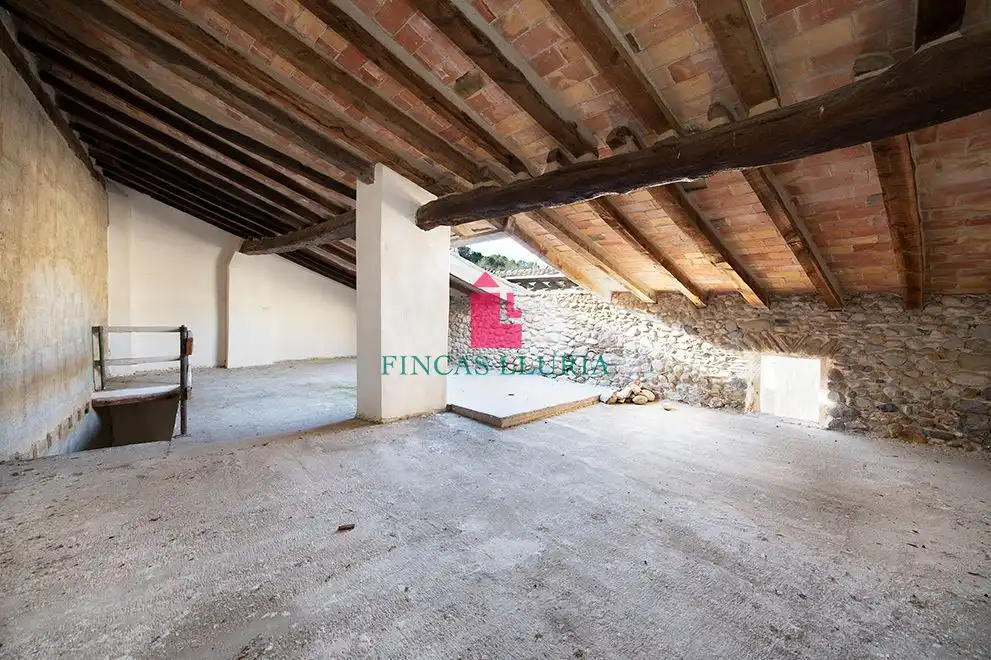 Houses for sale in Crespià