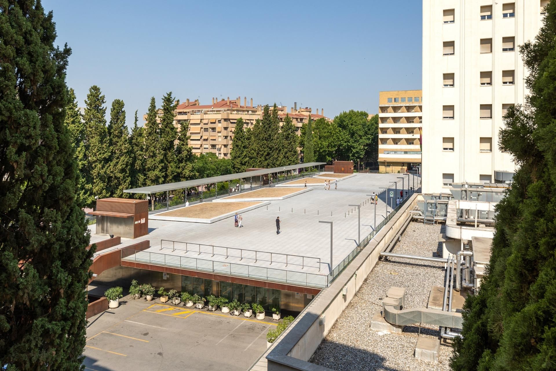 Terrassa de Pis en venda en  Granada Capital