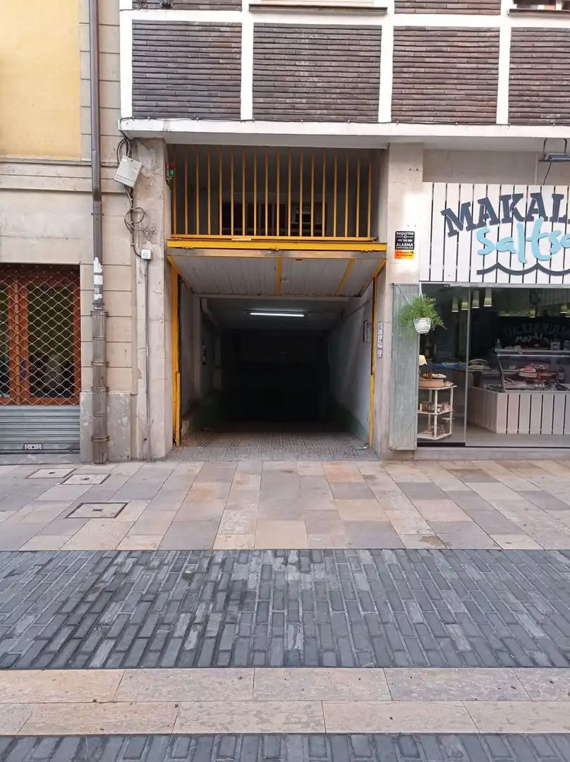 Parcela de garaje en Durango., imagen 2