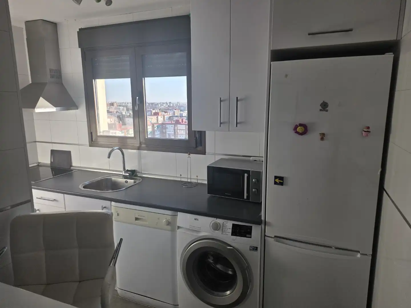 Küche von Wohnung zum Verkauf in  Madrid Capital mit Klimaanlage