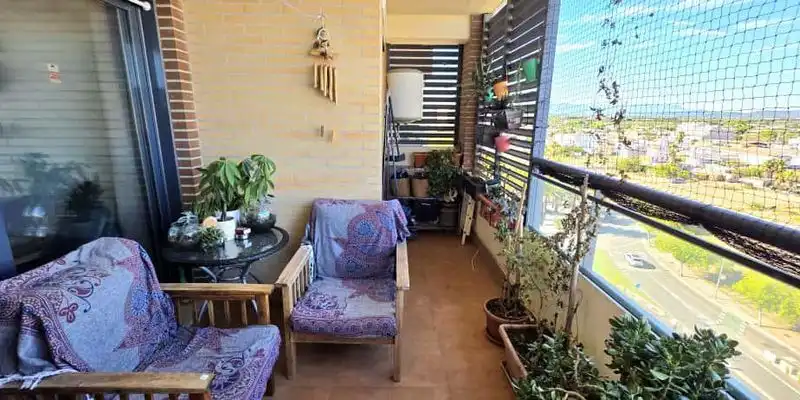 Terrasse von Wohnung zum Verkauf in Vinaròs mit Klimaanlage, Abstellraum und Möbliert