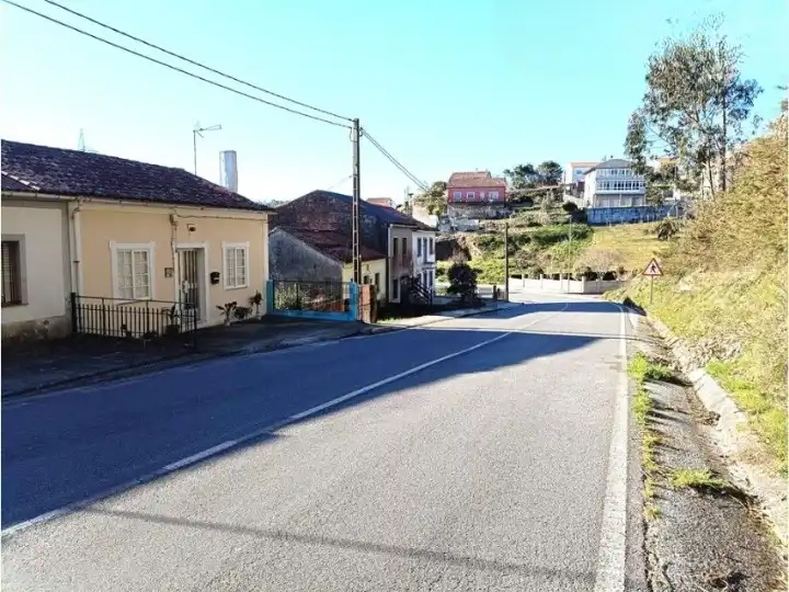 Vista exterior de Casa o xalet en venda en Santiago de Compostela 