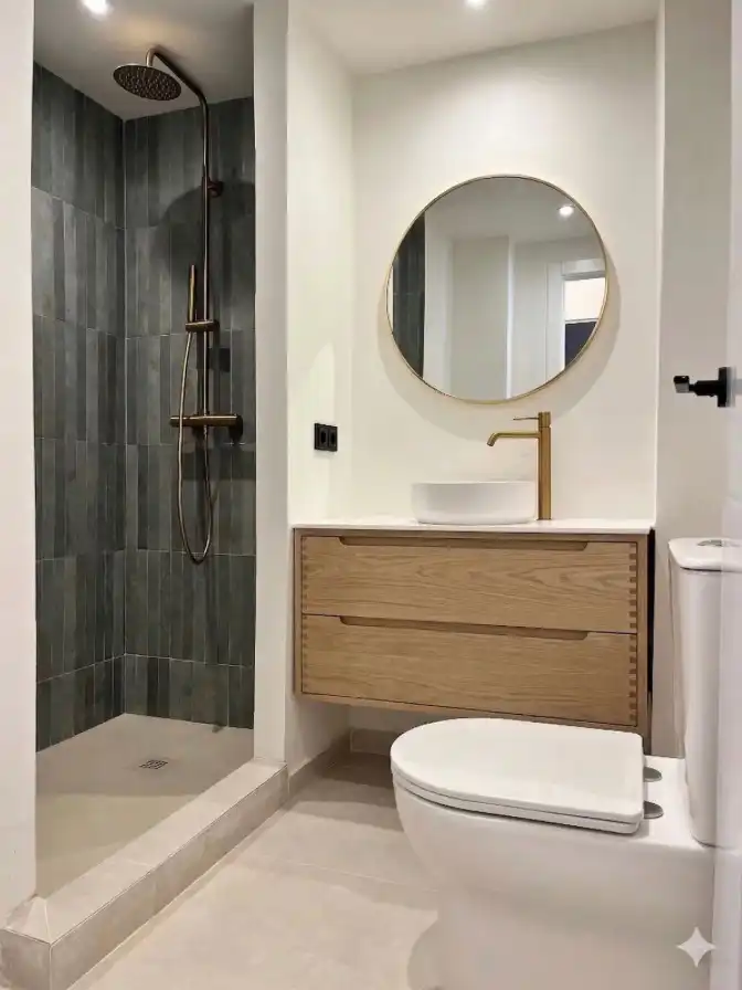 Baño de Piso en venta en Fuengirola con Aire acondicionado, Terraza y Amueblado