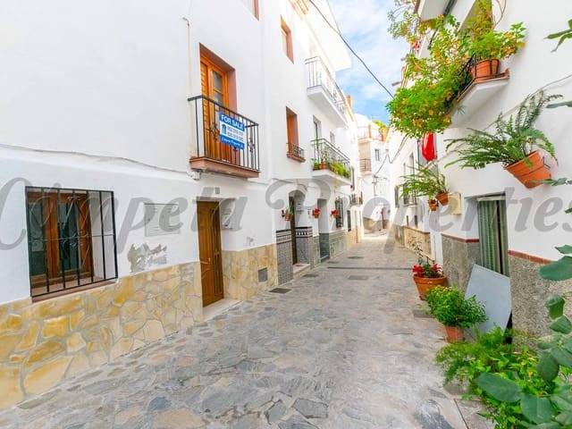 Casa adosada en Venta en Árchez