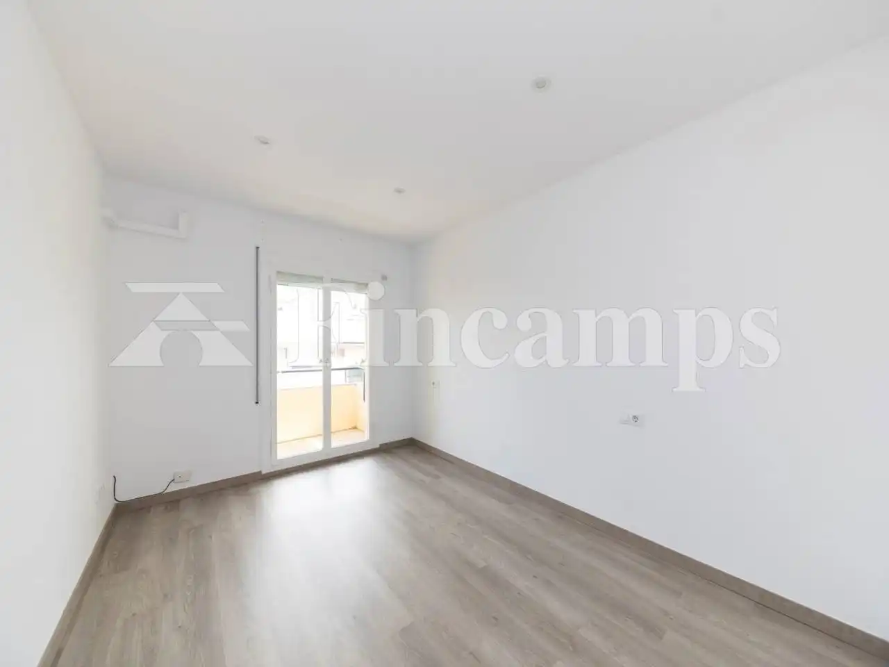 Dormitori de Àtic en venda en Sabadell amb Aire condicionat, Calefacció i Parquet