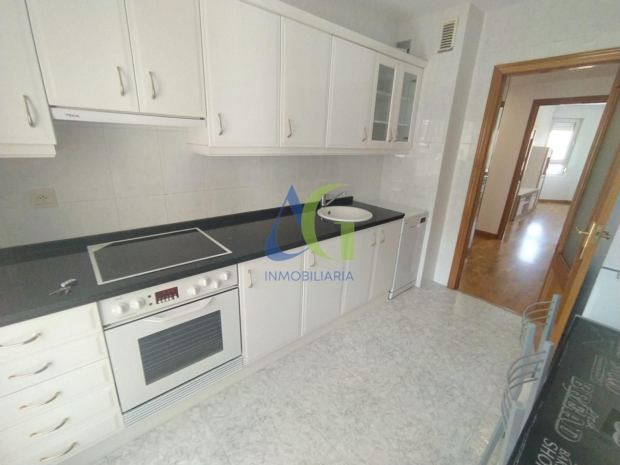 Apartamento de alquiler en C/ DOS HERMANAS, San Claudio - La Chantría, León Capital