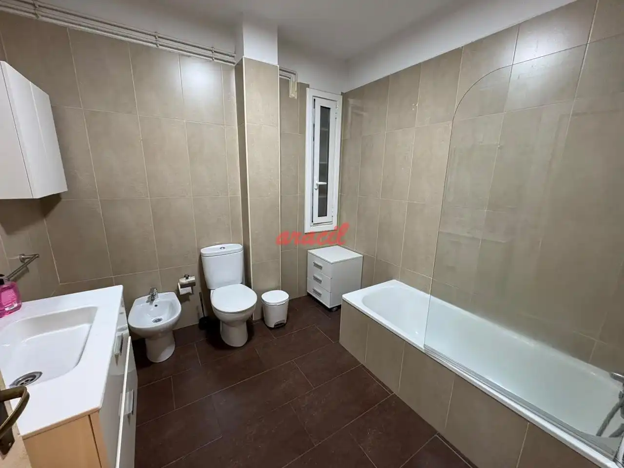 Badezimmer von Wohnung zur Miete in Centro
