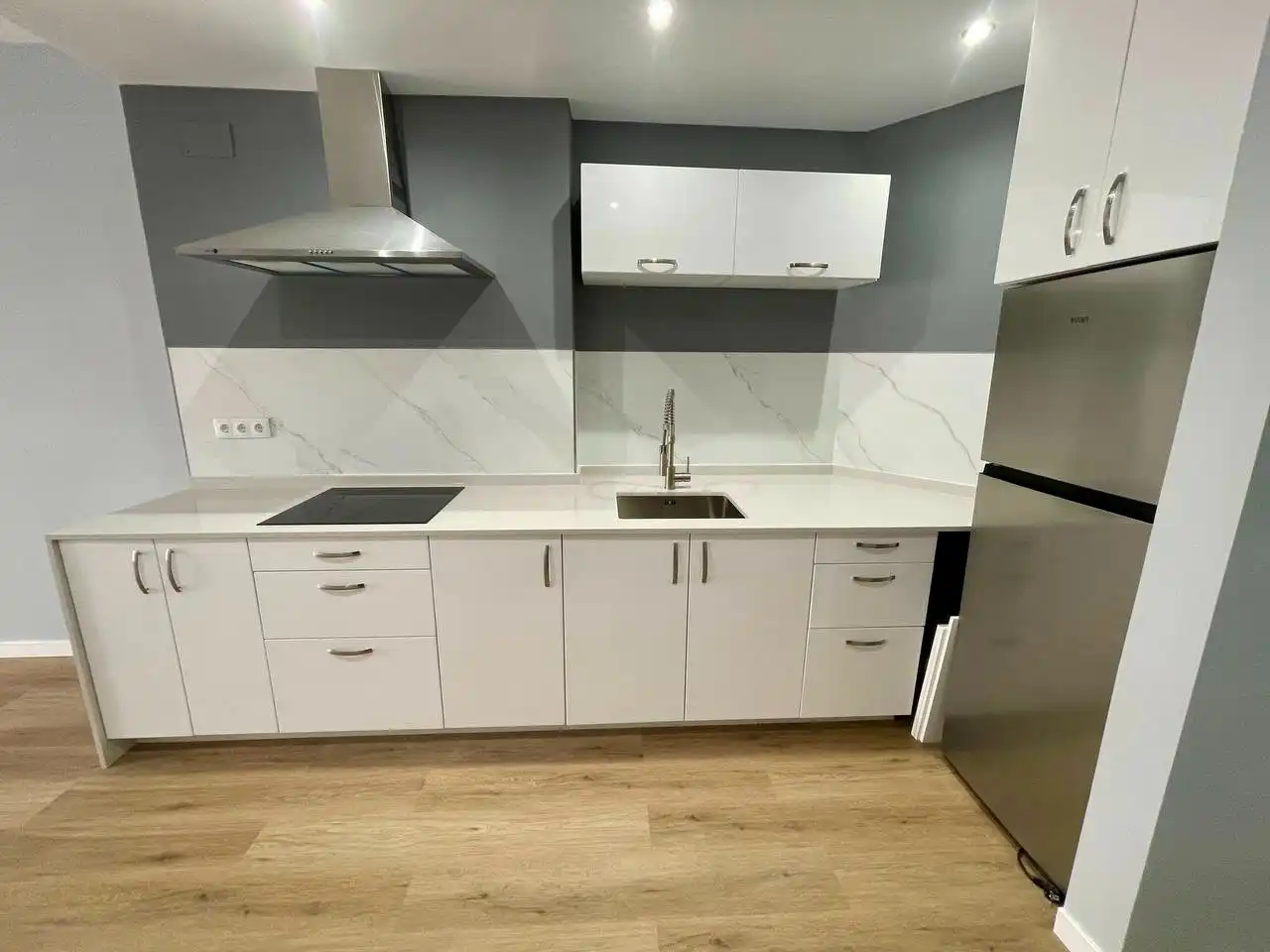 Cuina de Planta baixa en venda en Torrevieja amb Aire condicionat i Terrassa