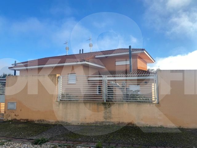 Vista exterior de Casa adosada en venda en Carrascal de Barregas amb Jardí privat i Piscina comunitària