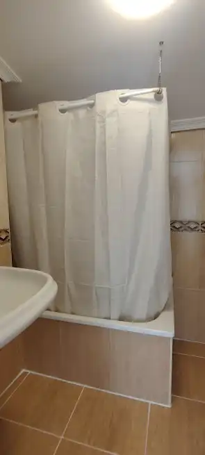 Baño de Dúplex de alquiler en Linares con Aire acondicionado, Calefacción y Terraza