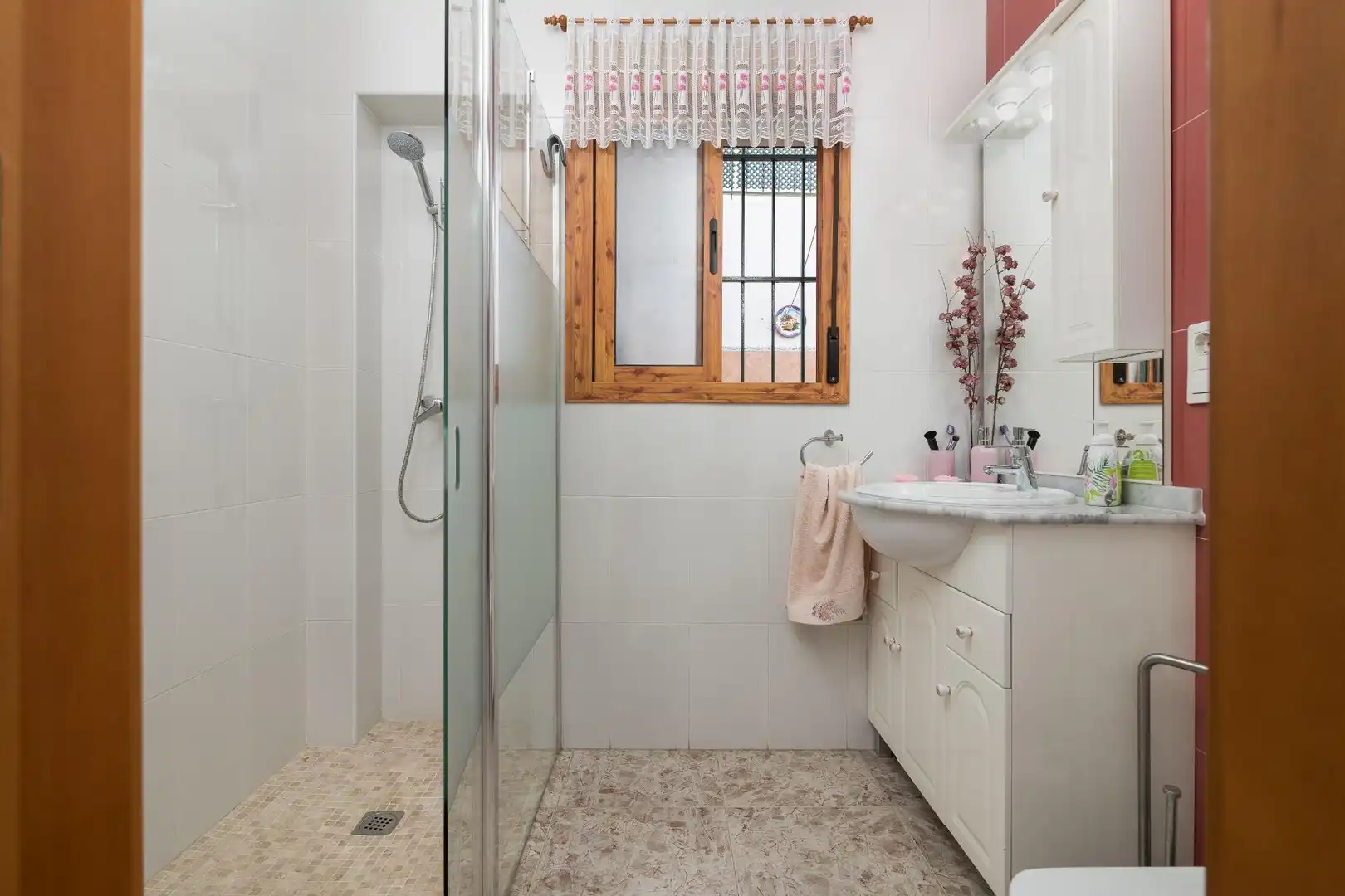 Casa adosada en venta en El Tejar - Hacienda Bizcochero