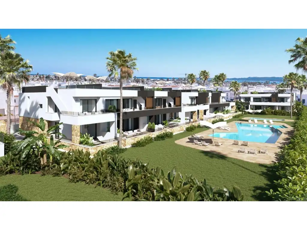Bungalow con piscina en venta en Ciudad Quesada, imagen 4