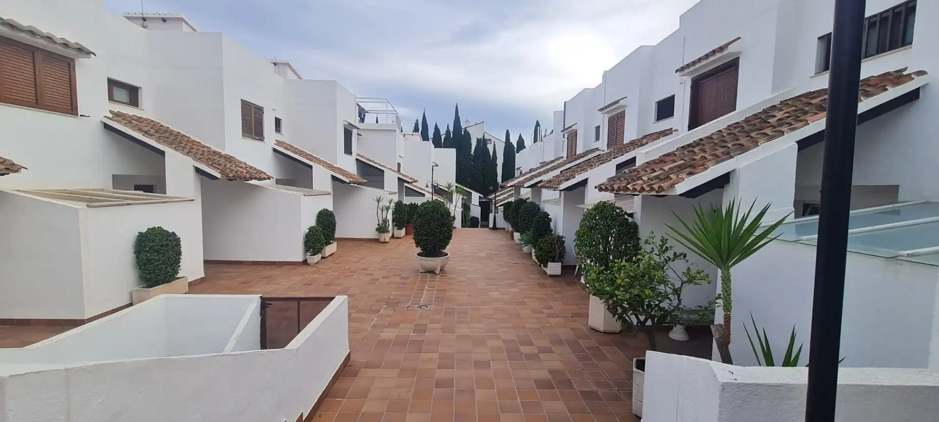 Außenansicht von Einfamilien-Reihenhaus zum Verkauf in Alcalà de Xivert mit Klimaanlage, Terrasse und Möbliert