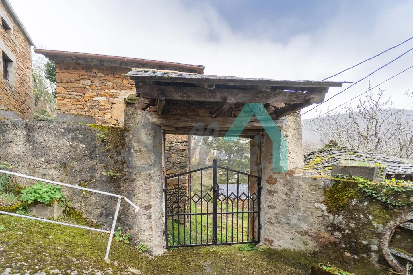 Vista exterior de Casa o chalet en venta en Illano con Calefacción, Jardín privado y Parquet