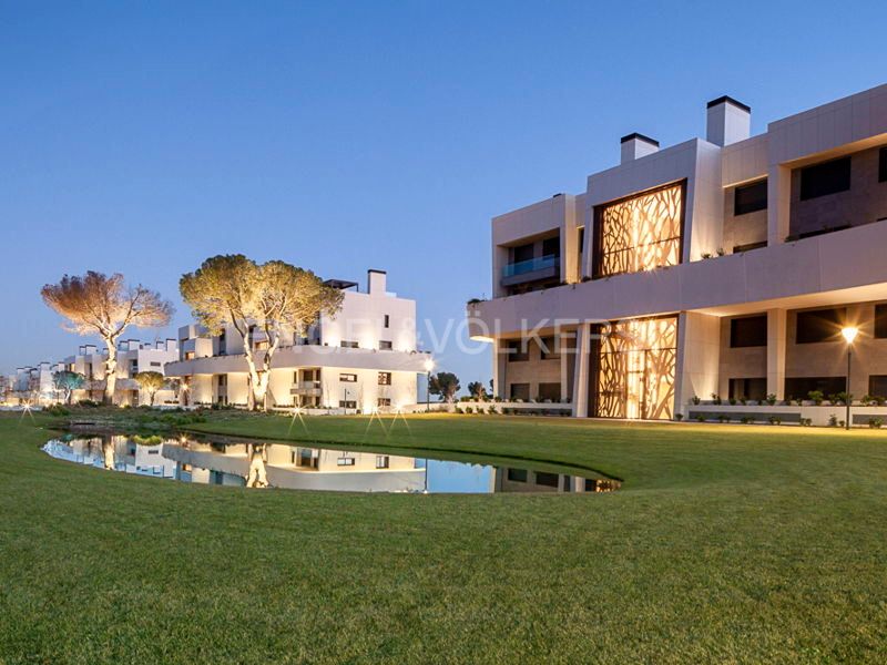 Exterior view of Duplex for sale in Pozuelo de Alarcón  with Air Conditioner, Heating and Private garden