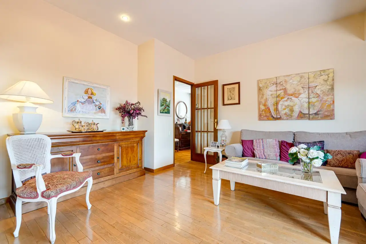 Sala d'estar de Àtic en venda en Barcelona amb Aire condicionat, Calefacció i Terrassa