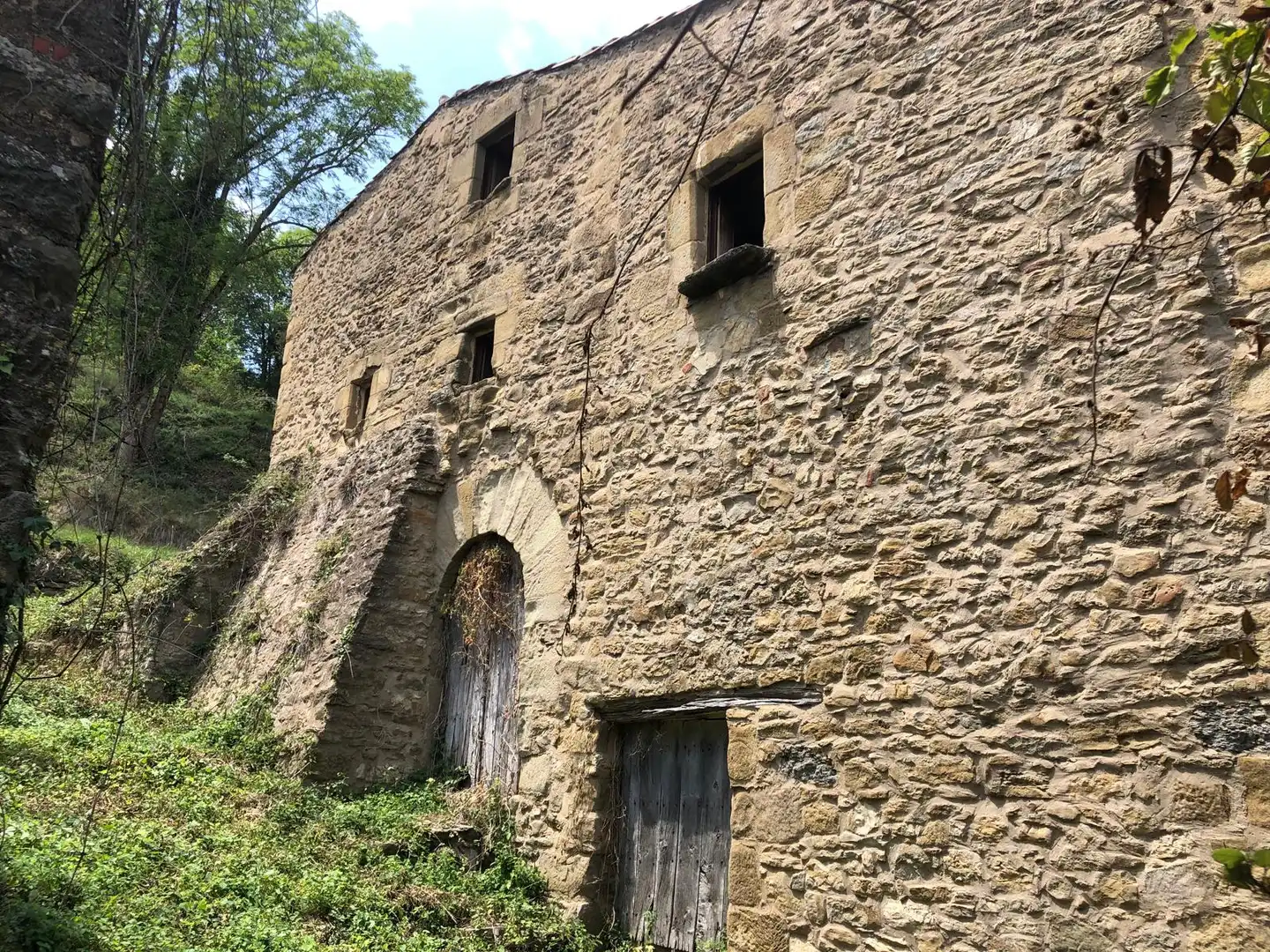 Vista exterior de Finca rústica en venta en Olot con Aire acondicionado, Calefacción y Jardín privado
