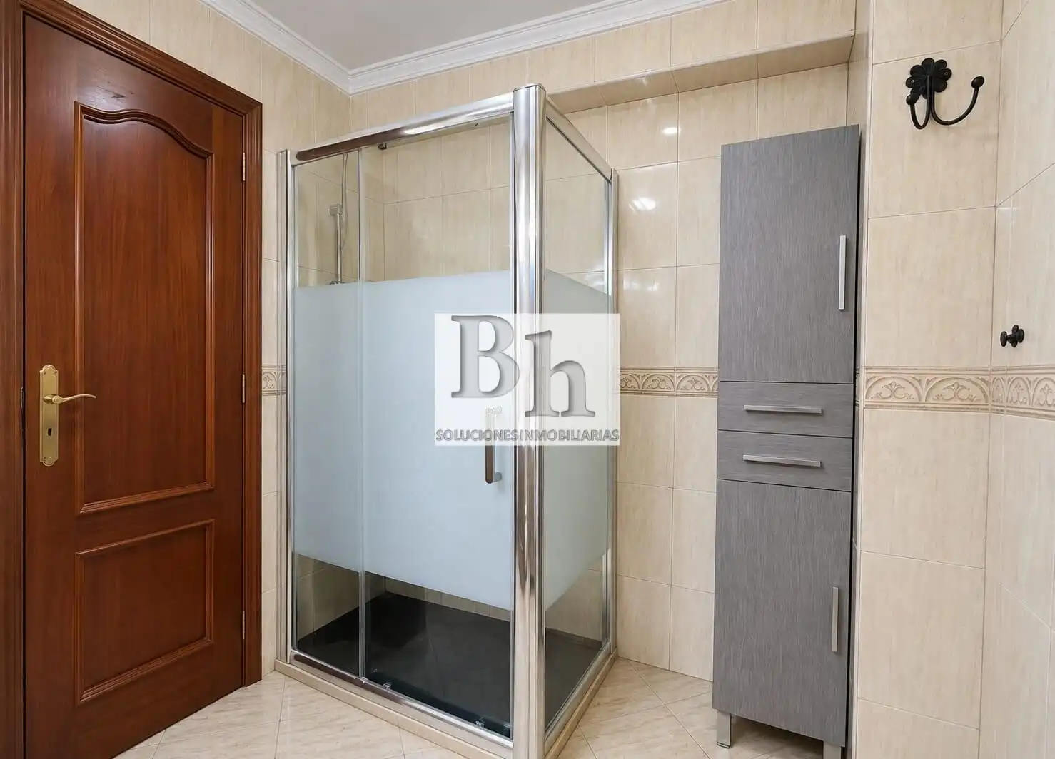 Baño de Piso en venta en Málaga con Aire acondicionado