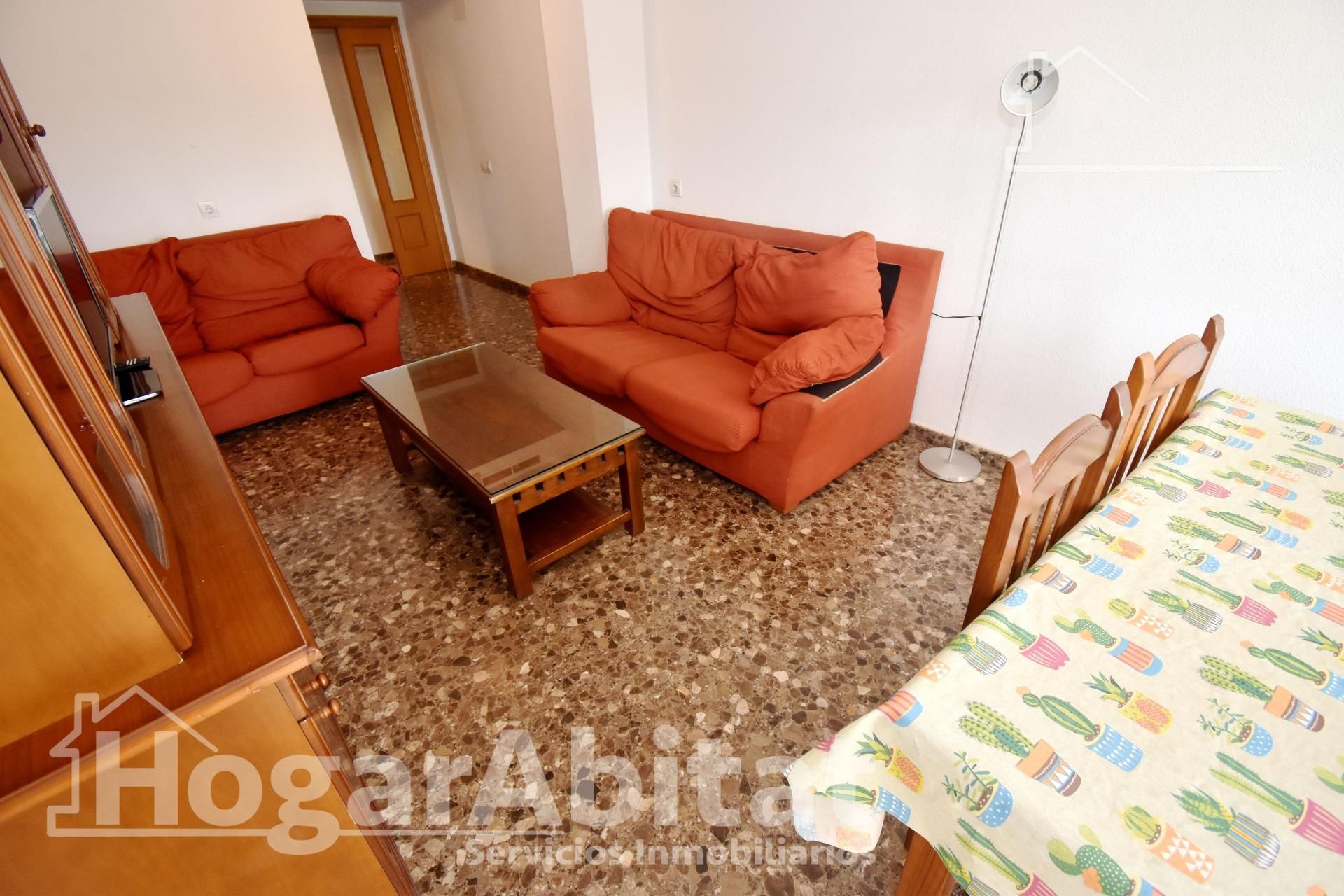 Living room of Flat for sale in Castellón de la Plana / Castelló de la Plana  with Air Conditioner, Storage room and Balcony