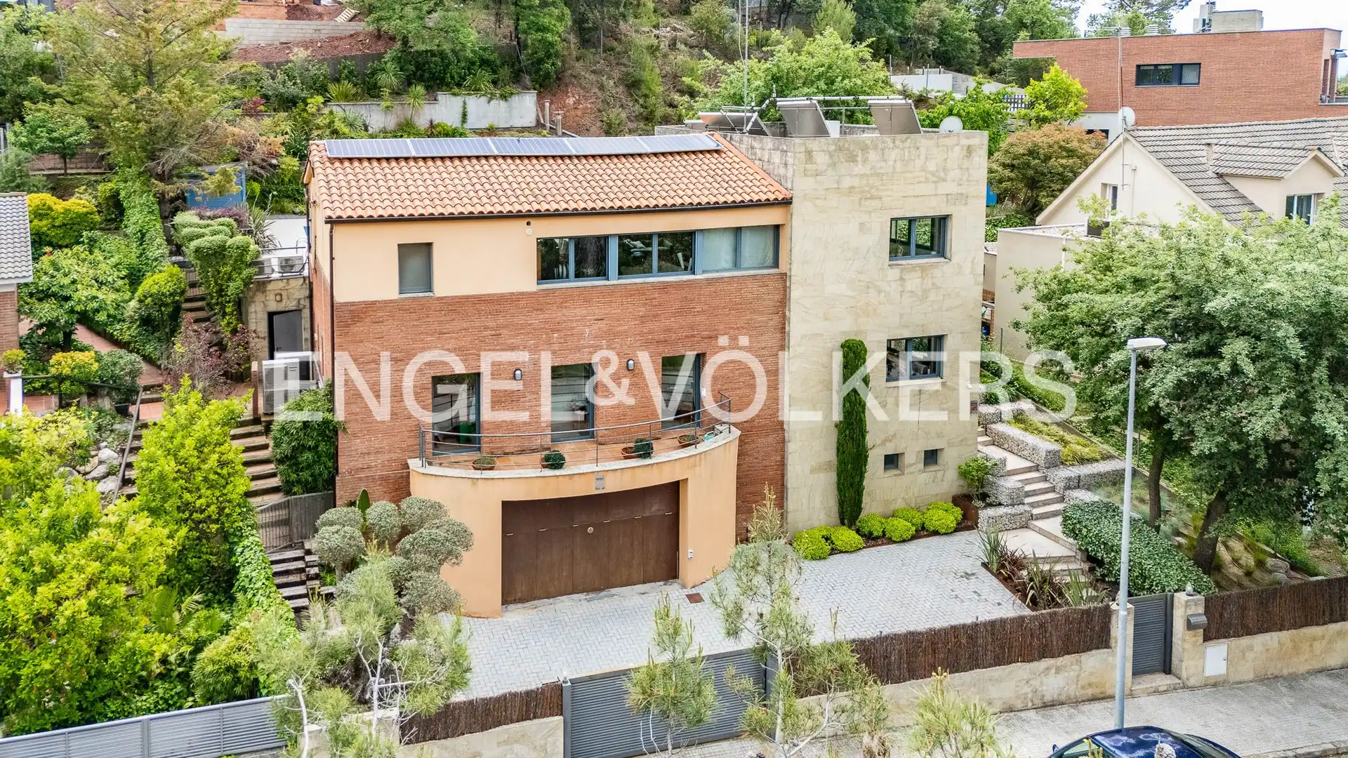 Vista exterior de Casa o chalet en venta en Matadepera con Aire acondicionado, Calefacción y Jardín privado