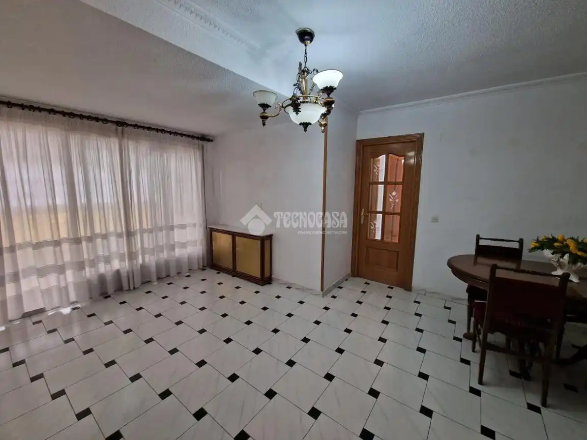Wohnzimmer von Wohnung zum Verkauf in Centro