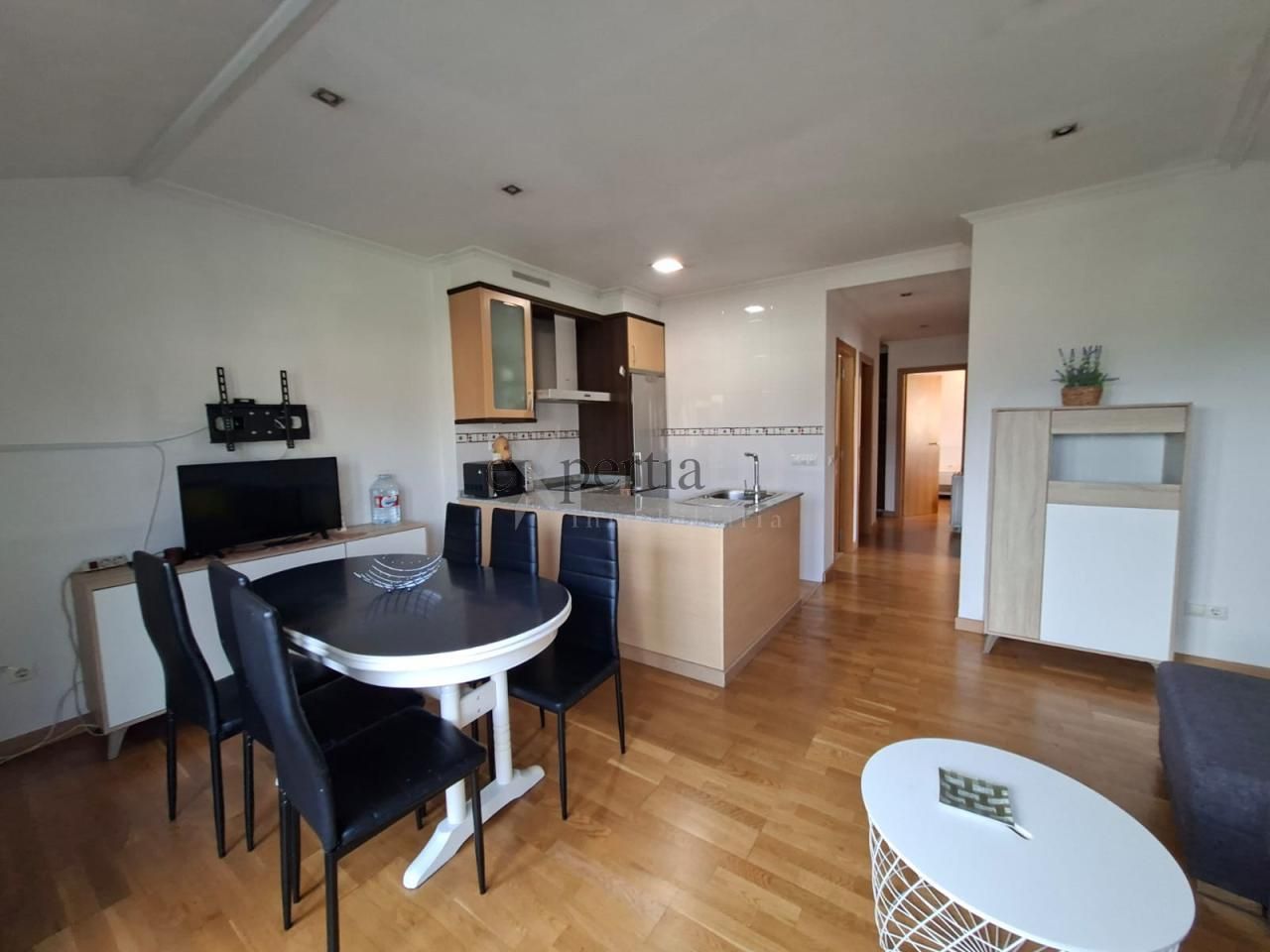 Vista exterior de Àtic en venda en Boiro amb Calefacció, Terrassa i Traster