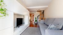 Sala d'estar de Àtic en venda en Sant Feliu de Llobregat amb Aire condicionat, Terrassa i Balcó