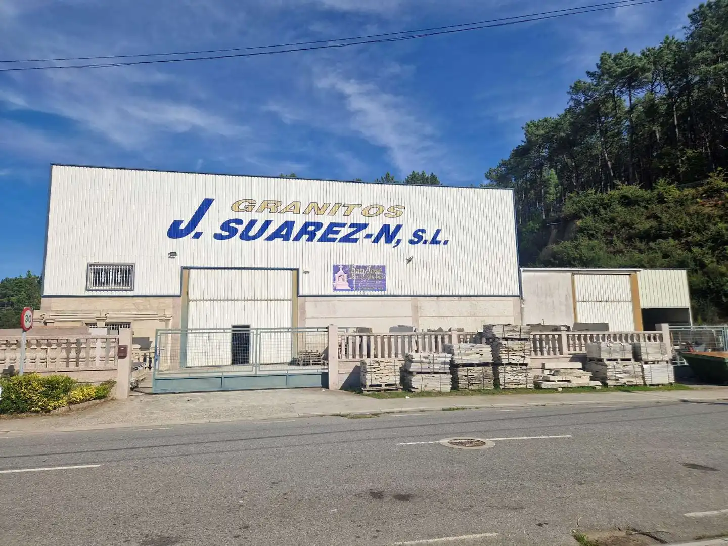 Exterior view of Industrial buildings for rent in Noia