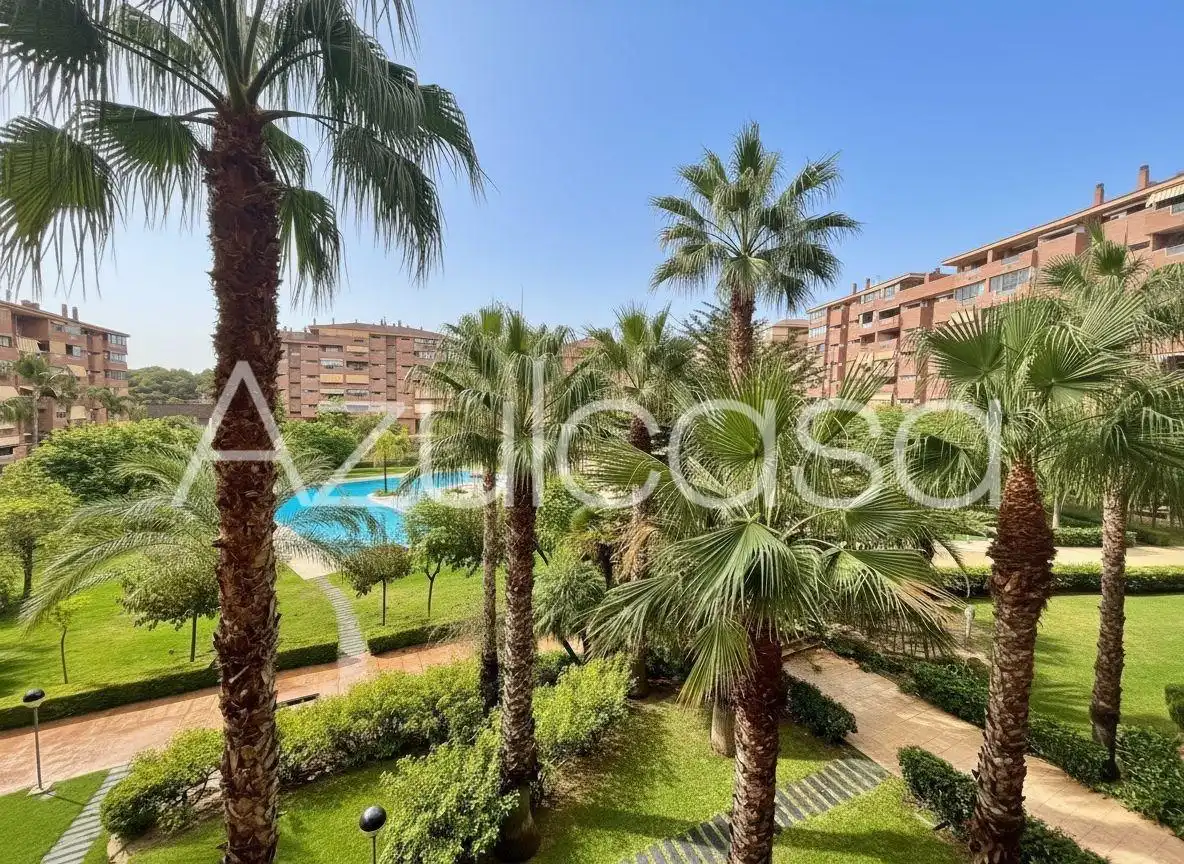 Vista exterior de Pis en venda en Alicante / Alacant amb Calefacció, Terrassa i Traster