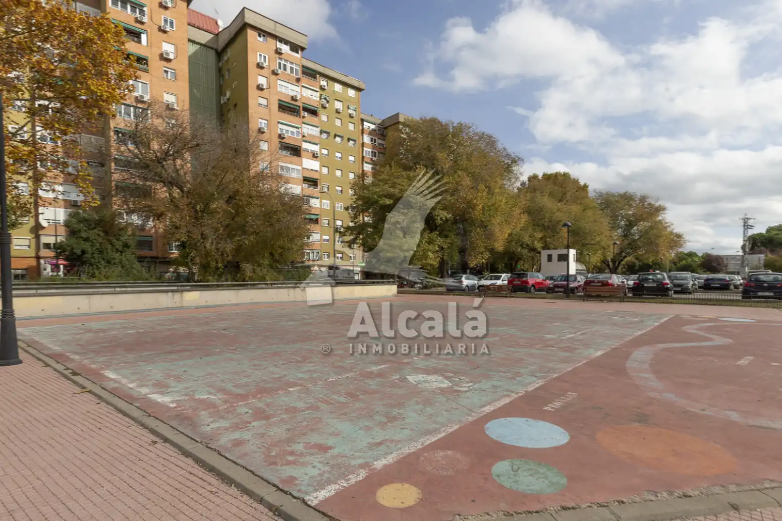 Vista exterior de Garaje en venta en Alcalá de Henares