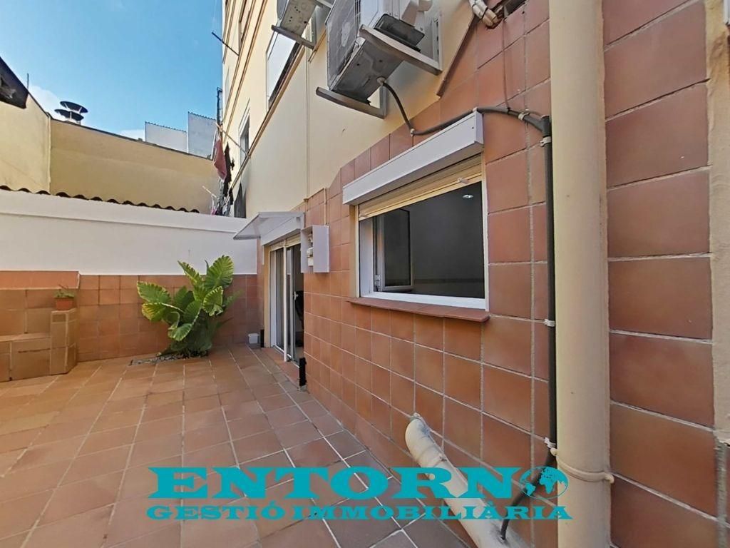 Exterior view of Flat for sale in Mollet del Vallès  with Air Conditioner, Heating and Terrace